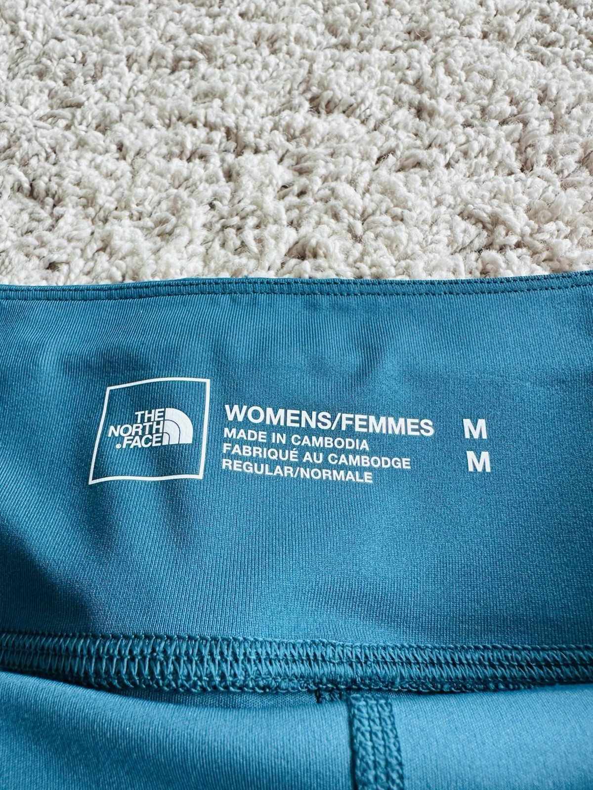 New The North Face Women’s Arque Skirt Blue Coral Size Medium Standard Fit NWT thumbnail 5