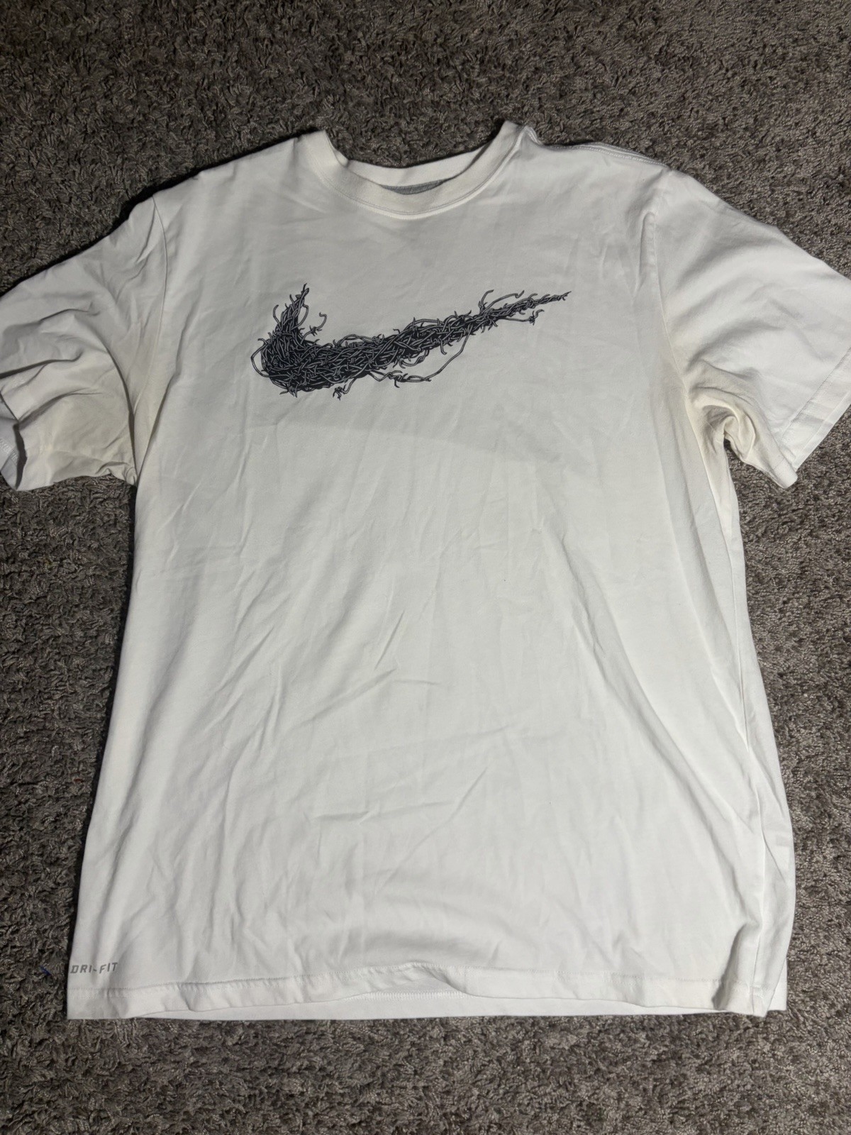 Nike Dri-FIT Graphic Swoosh T Shirt Men’s XL White Athletic Training Tee