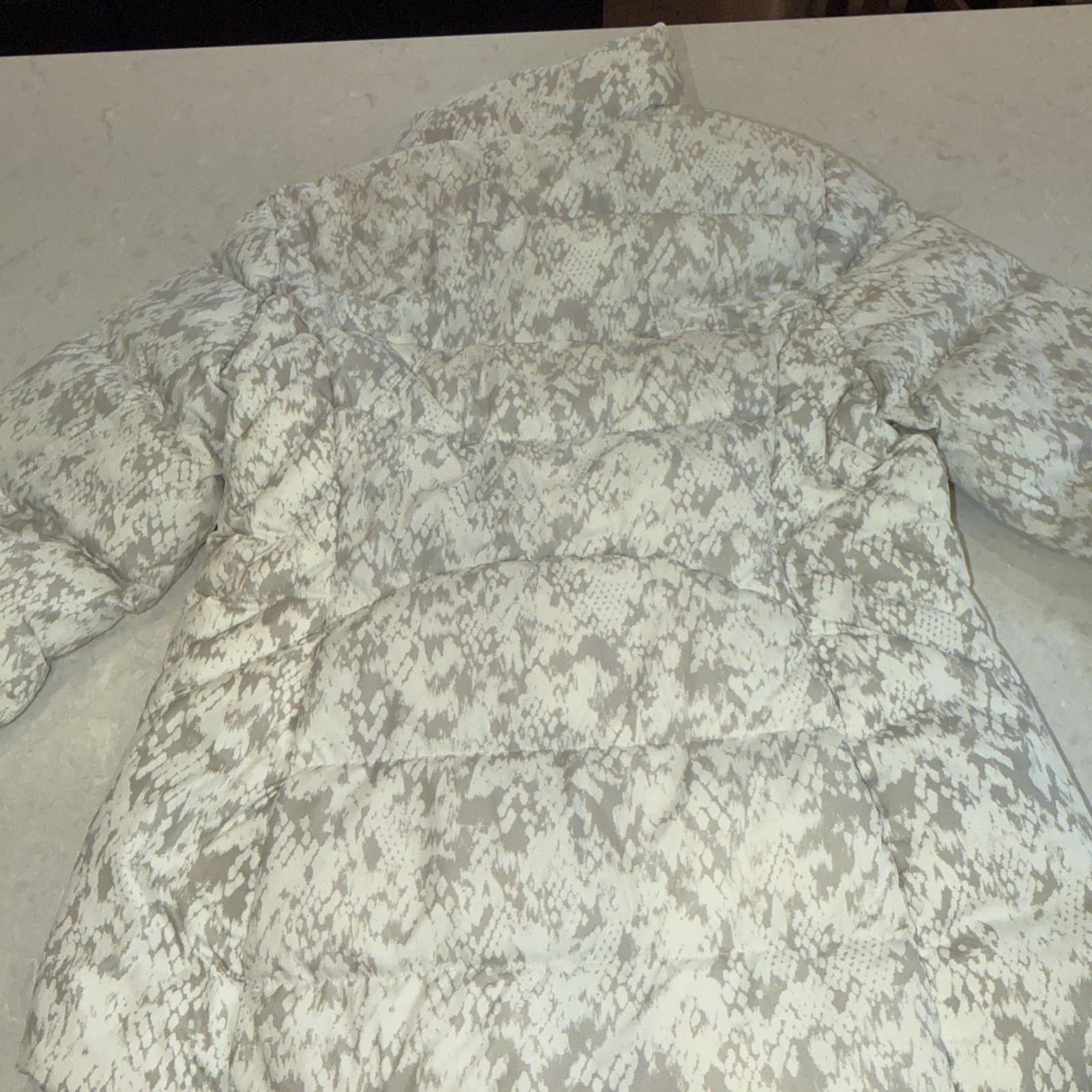 Athleta | Downtown Puffer in Python Seasalt Down … - image 7