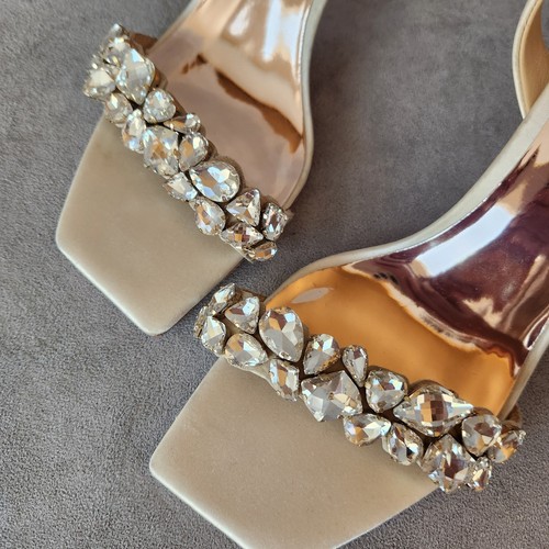 Sandali con tacco Badgley Mischka 7,5 crema raso cristalli Leanna sposa nuovi $255 - Foto 4 di 21