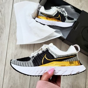 custom flyknit