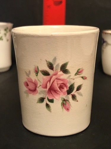 LOT - 4 VINTAGE TOOTHPICK HOLDERS OR SHOT GLASSES, CAULDON, ROYAL TARA, WEDGWOOD - Picture 7 of 12