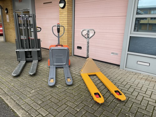 Pallet Truck HULK Truck 2000kg silent running Free UK Man & Van Delivery. - Picture 13 of 18
