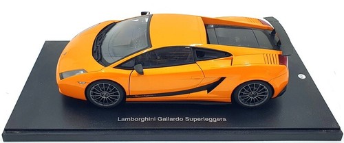 Autoart 1/18 Scale 74581 - Lamborghini Gallardo Superleggera - Met Orange - Picture 3 of 5