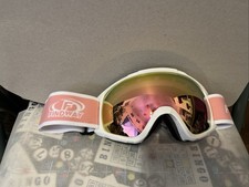 Findway Snow Ski Goggles White Pink Adult Size NWOB
