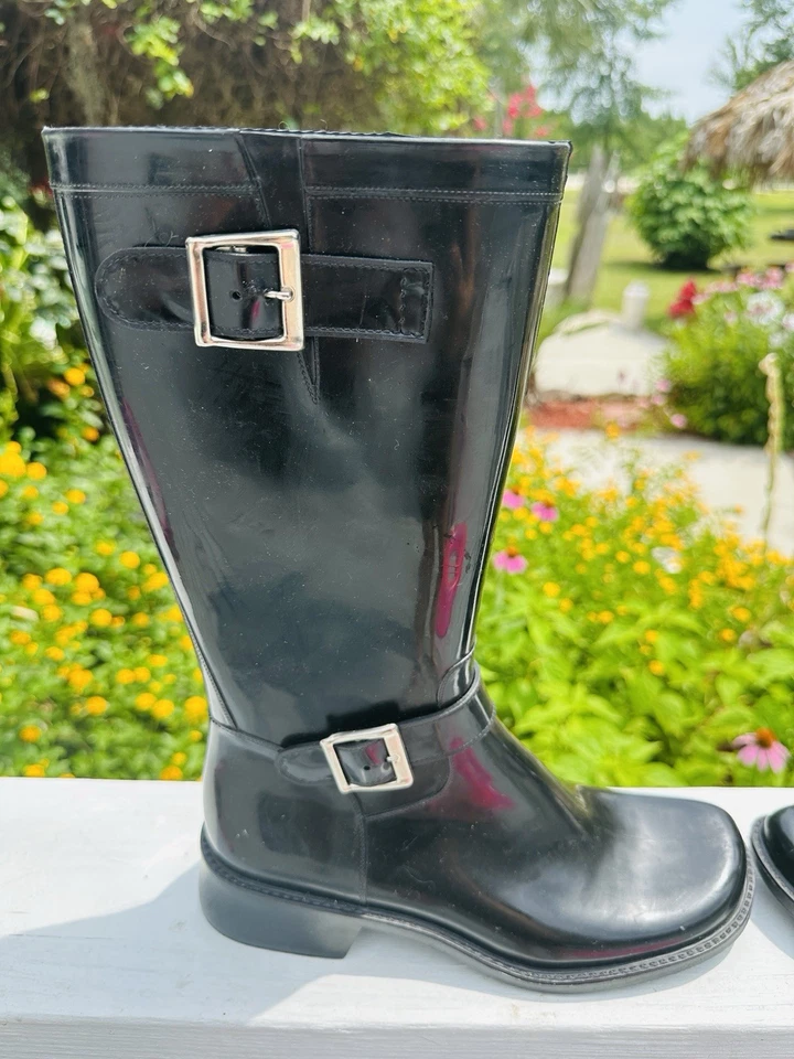 Botas Donald J. Pliner borracha preta duas alças preppy costeira chuva zíper lateral tamanho 8 - Imagem 4 de 4