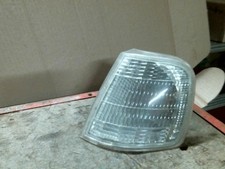 Clignotant Peugeot 405