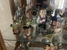 Brocche e statuine Royal Doulton inglese Toby