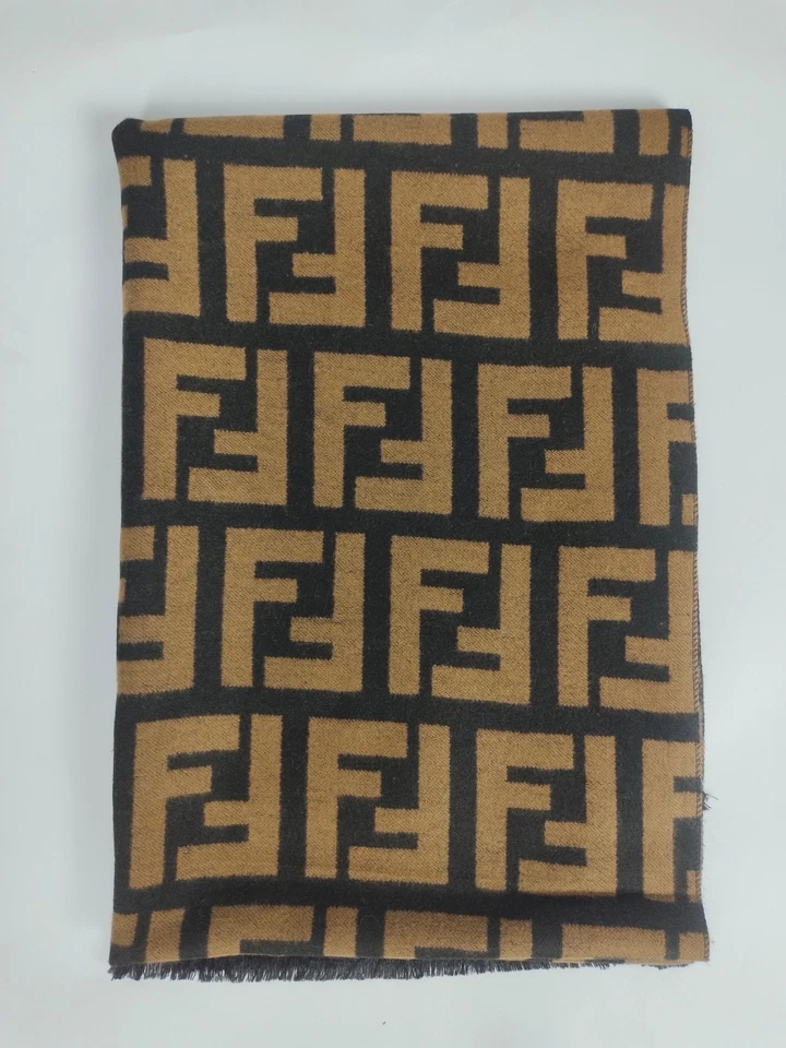 Lenços de inverno xale envoltório de lã preto/marrom vintage genuíno FENDI - Imagem 2 de 4
