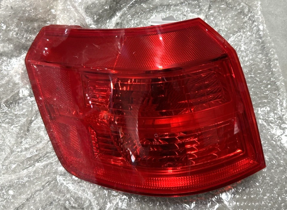 Lámpara de luz trasera izquierda para conductor GMC Terrain 2010-2017 22802421 (OEM ORIGINAL) *NUEVA* Foto 3 de 4