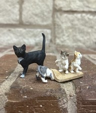 Schleich Farm World Lot Of a Cat With Kittens - GREAT CONDITION
