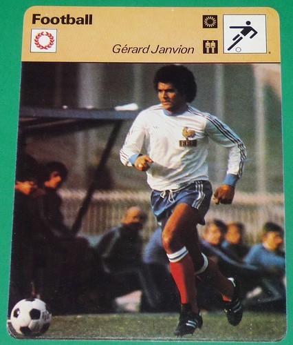 Carte Postale Vintage ASSE 1976 – Gérard Janvion En Maillot Manufrance, Collection