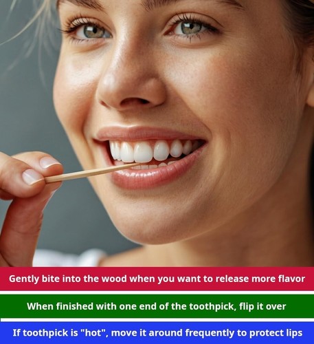 Hot Cinnamon Flavored Toothpicks (Flat Shape) 100ct - Picture 4 of 4