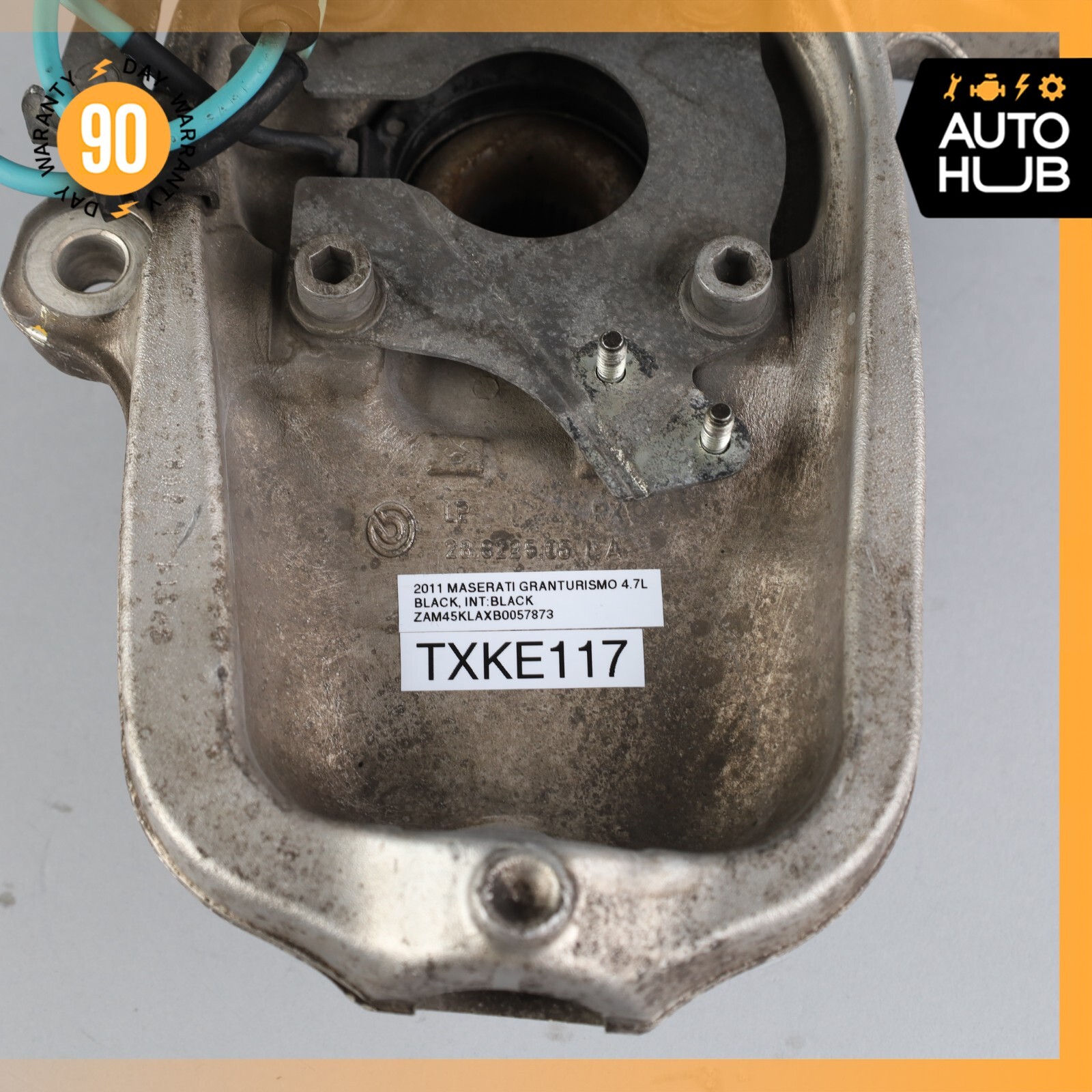 11-19 Maserati GranTurismo M145 Front Left Driver Side Spindle Knuckle Hub OEM