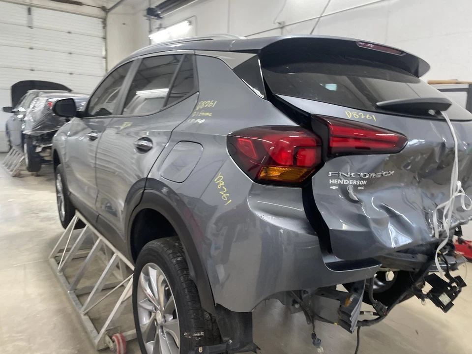 Conjunto de luz de estacionamiento/señal de giro usado se adapta a: Buick Encore gx park lamp-t 2021 Foto 3 de 4