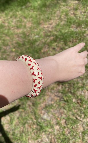 Vintage Kenneth Jay Lane Milky Enamel Coral Branch Hinged Cuff Bracelet KJL - Picture 3 of 4