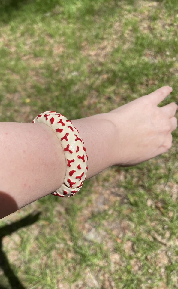 Vintage Kenneth Jay Lane Milky Enamel Coral Branch Hinged Cuff Bracelet KJL - Image 3 of 4