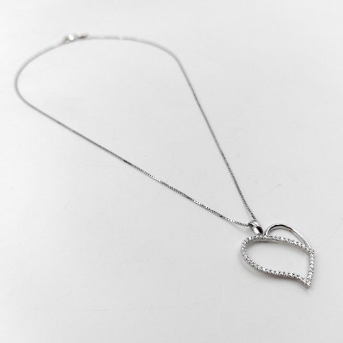 Collana in Argento 925 con Pendente Cuore e Zirconi da Donna rodiata oro bianco - Foto 6 di 11