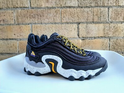 nike air skarn black university gold