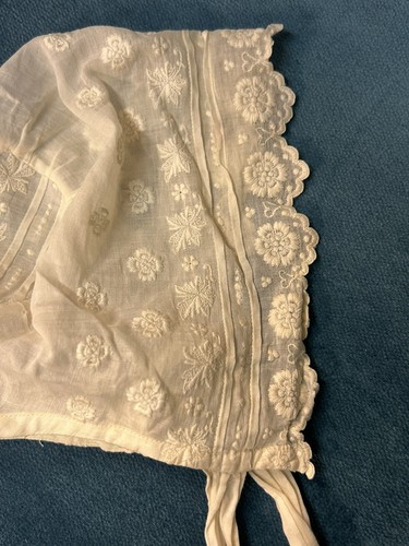 Antique Cotton Baby Bonnet W/ Ties Dainty Flowers Cream - Picture 6 of 10