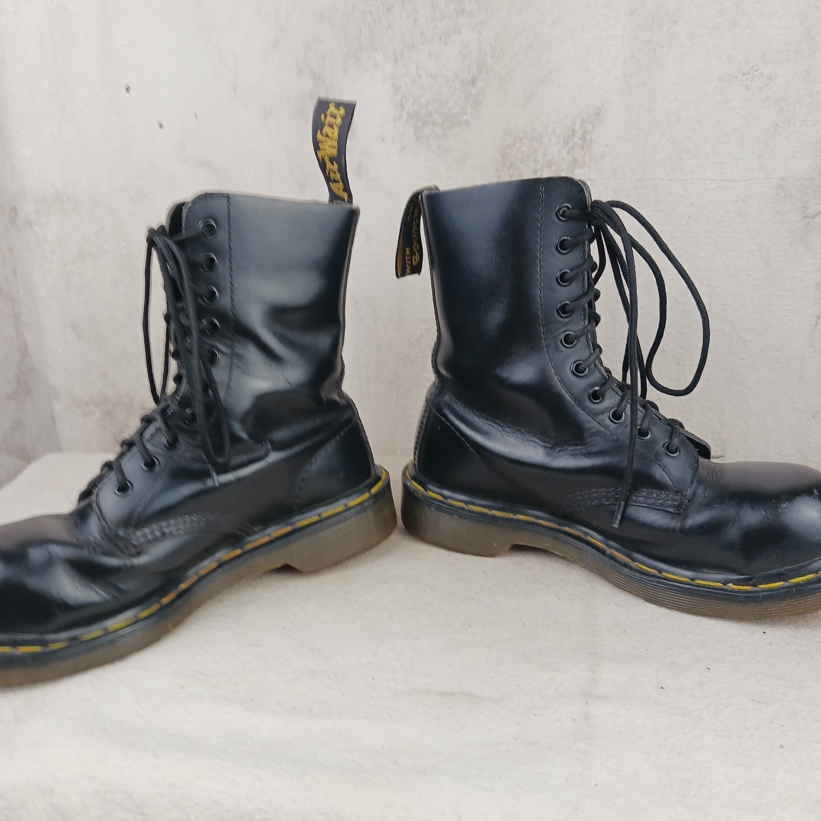 Vintage Doc Martens Combat Boots Women's Size 6 Made In England thumbnail 9