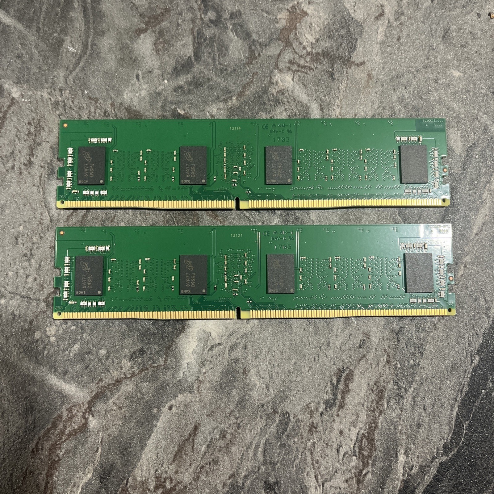 как выглядит Lot Of 2 Kingston 8GB 1Rx8 PC4-2400T-RD0-11 DDR4 Registered ECC KVR24R17S8/8I фото