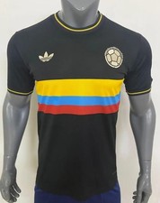 Camiseta de fútbol negra edición centenario de Colombia