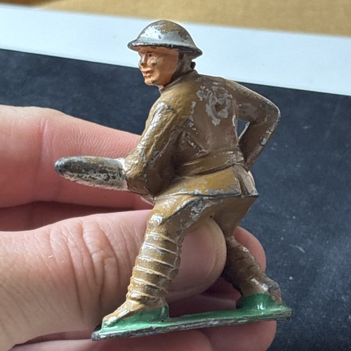 Manoil Barclay Army Soldier Cannon Loader WWII Vintage - Picture 7 of 17