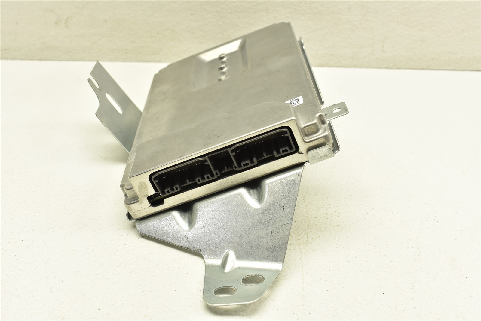 Maserati Quattroporte S Q4 2014-2018 Amplifier P/N 06700347060