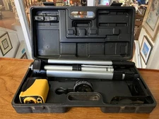 Laser Level with Tripod - UNTESTED