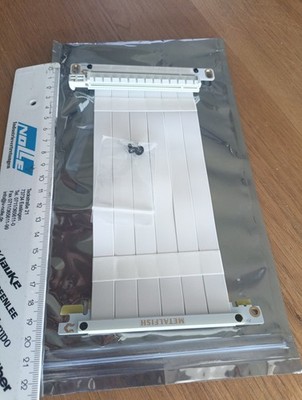 PCIe Riser Kabel X16 3.0 20cm 90Grad cable high speed white itx PC GPU build pci