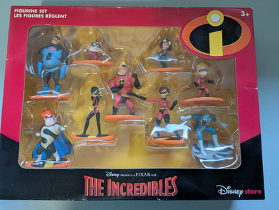 NEW IN BOX  2004 The Incredibles 9 Figurine Set Disney Pixar