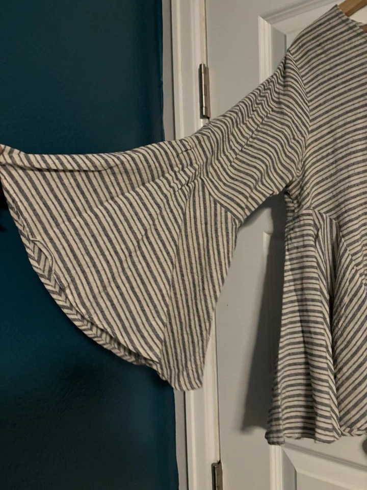 Blusa POL 100 % Algodón Manga Larga/Campana Azul Blanco Rayas Talla Pequeña  Foto 3 de 4