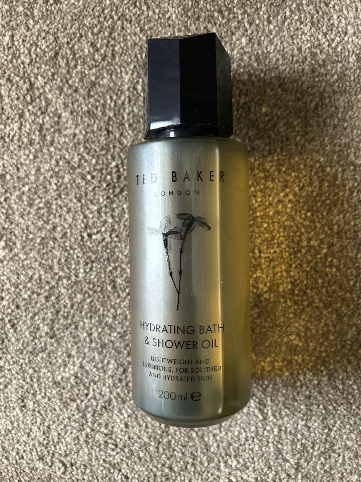 Ted Baker Hydrating Bath & Shower Oil Jasmine & Lime Blossom 200ml FREEPOST