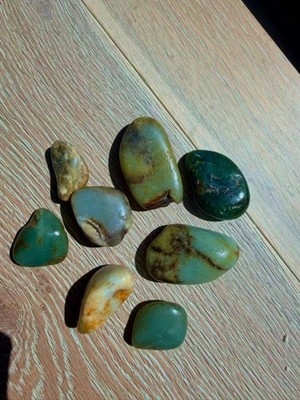 Hetian jade river pebble 196g fine oily raw stone 和田玉新疆籽料真皮色肉色假一罚十
