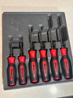 Like new snap on screwdriver set 6 pc. Barely used