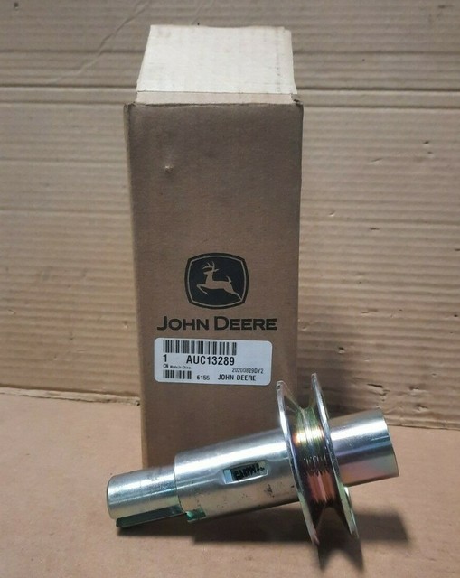 Idler Clutch Pulley off of John Deere E180 Part Number AUC13289 for