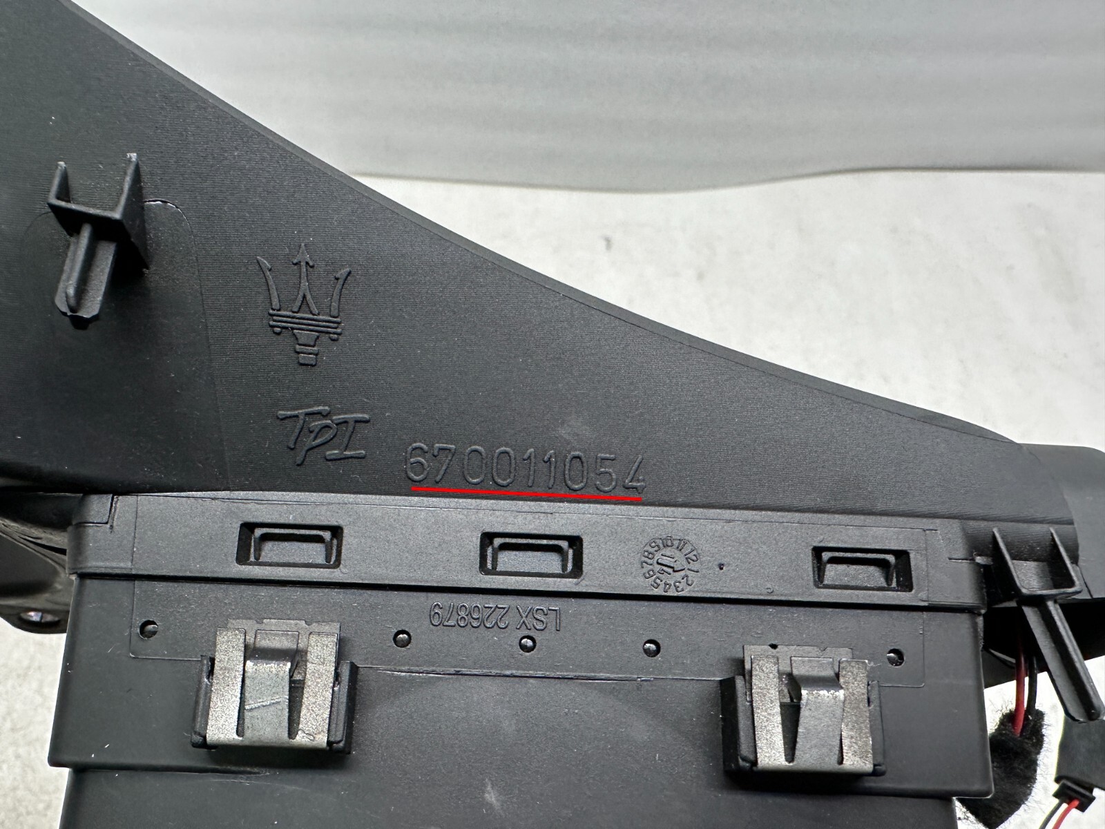 Maserati Quattroporte 2014-2020 Left Side air duct P/N 670011054