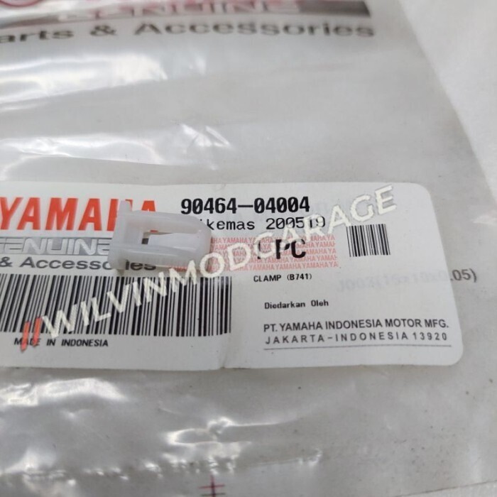 Genuine Parts Yamaha XMAX 250 X-MAX 300 Clamp Body Sein Plastic
