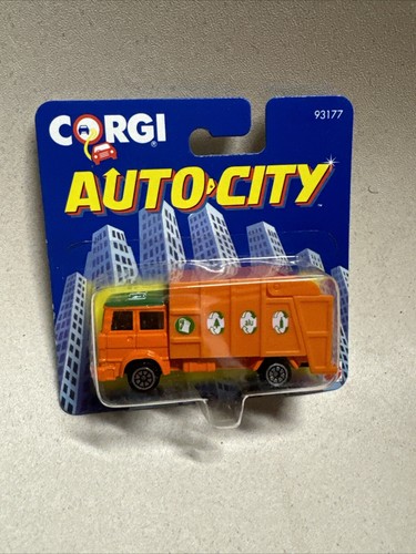 Corgi HO 93177 Garbage Truck - Picture 4 of 5