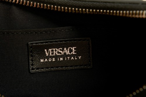 Versace Women's "Half Moon" Leather Silver Medusa Quilted Handbag Shoulder Bag - 第 6/7 張圖片