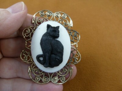cm185-8) full body Cat kitten kitty white + black CAMEO brass Pin Pendant brooch