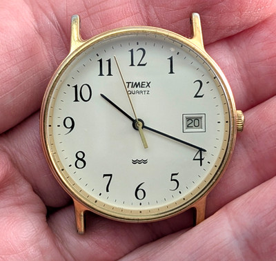 1990 TIMEX Quartz Calendar Vintage Gold Tone Mens 33mm Watch Movement TICKS Read