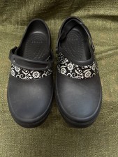 Crocs Mercy Work Clog Black Floral Slip Resistant Women s Size 8 Close Toes