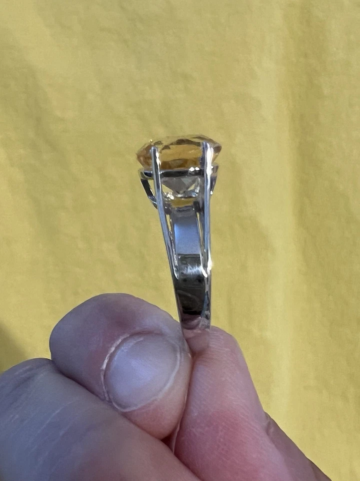 Hermoso anillo para mujer de 3,30 CTW AA citrino y oro blanco rodio sobre ley Foto 4 de 4