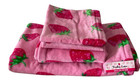 Truly Lou Strawberry Print 4pc Bath Towel Set Pink 100% Cotton New