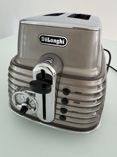 Delonghi Tostapane Scultura CTZ 2103 Beige Grigio - Foto 2 di 6