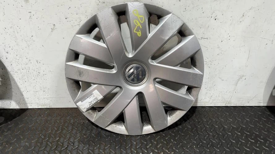 Enjoliveur VOLKSWAGEN POLO 5 PHASE 1 6r0601147c CGPB - Photo 1/3