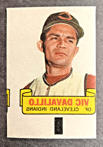 Vic Davalillo 1966 Topps Rub Offs card