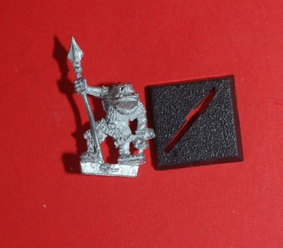 Warhammer - Orcs & Goblins - Classic Orc Warrior w/ Spear - 1985